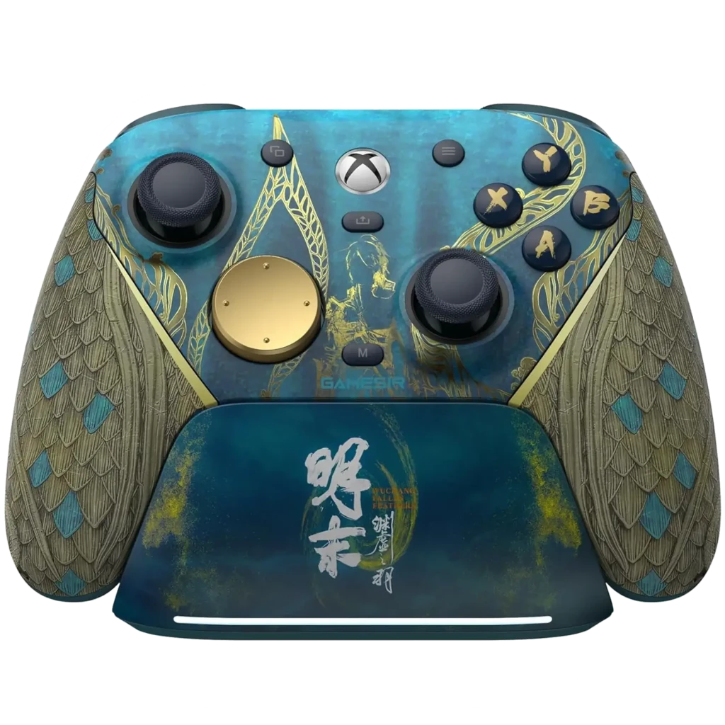 GameSir G7 Pro Wuchan Edition con Estación de carga: mando azul con arte dorado, botones ABXY negros dorados, stick y D-pad dorados, base con caligrafía