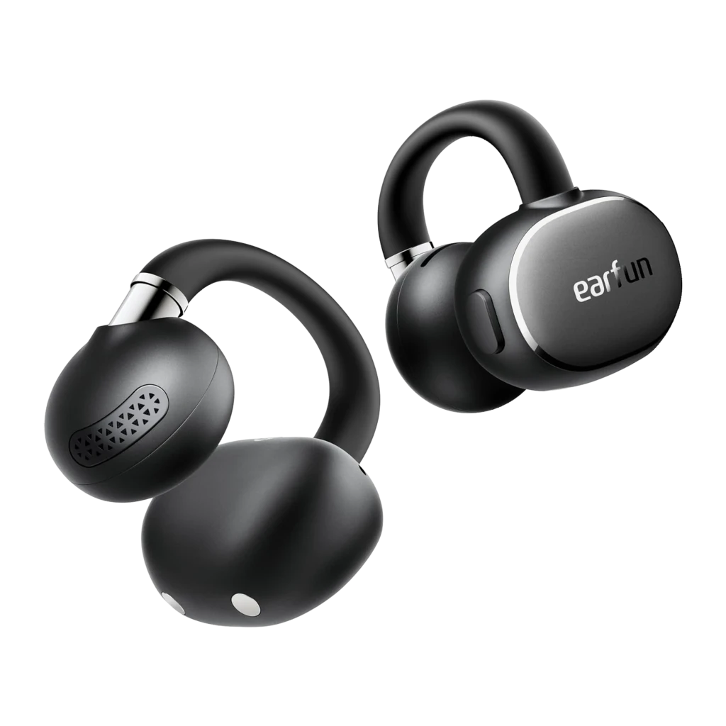 Auriculares EarFun Clip 2 Open-Ear negros con diseño de gancho ergonómico, carcasa mate, rejilla lateral perforada y botón plateado brillante en cada pieza